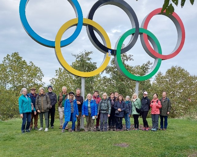 Description of first image