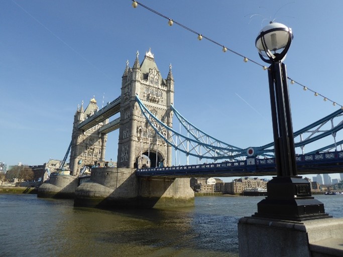 Description of first image