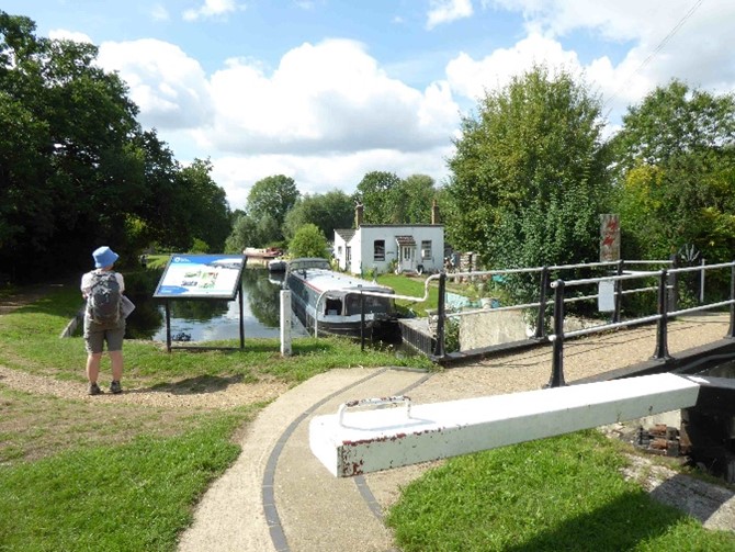 Description of first image